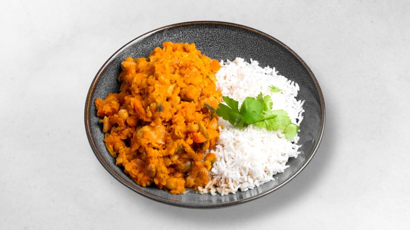 Veggie Linsencurry mit Erdnüssen